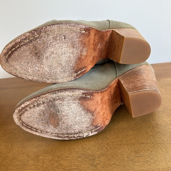 rag & bone Classic Newbury boot in light green canvas. Size 8.5 retails $495 - Picture 5 of 6